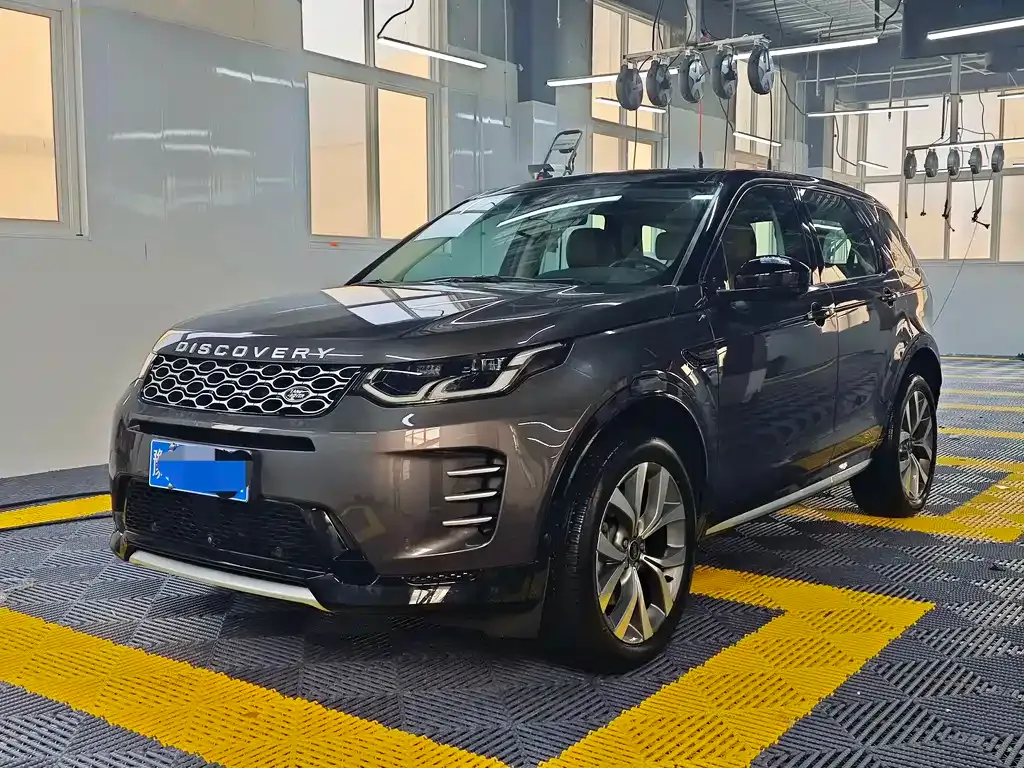 Land Rover Discovery Sport — фото 1