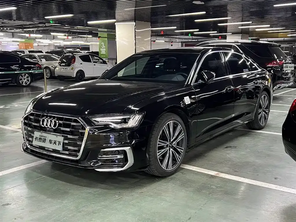 Audi A6L — фото 1