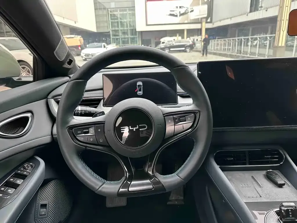 BYD Seal 06GT — фото 3