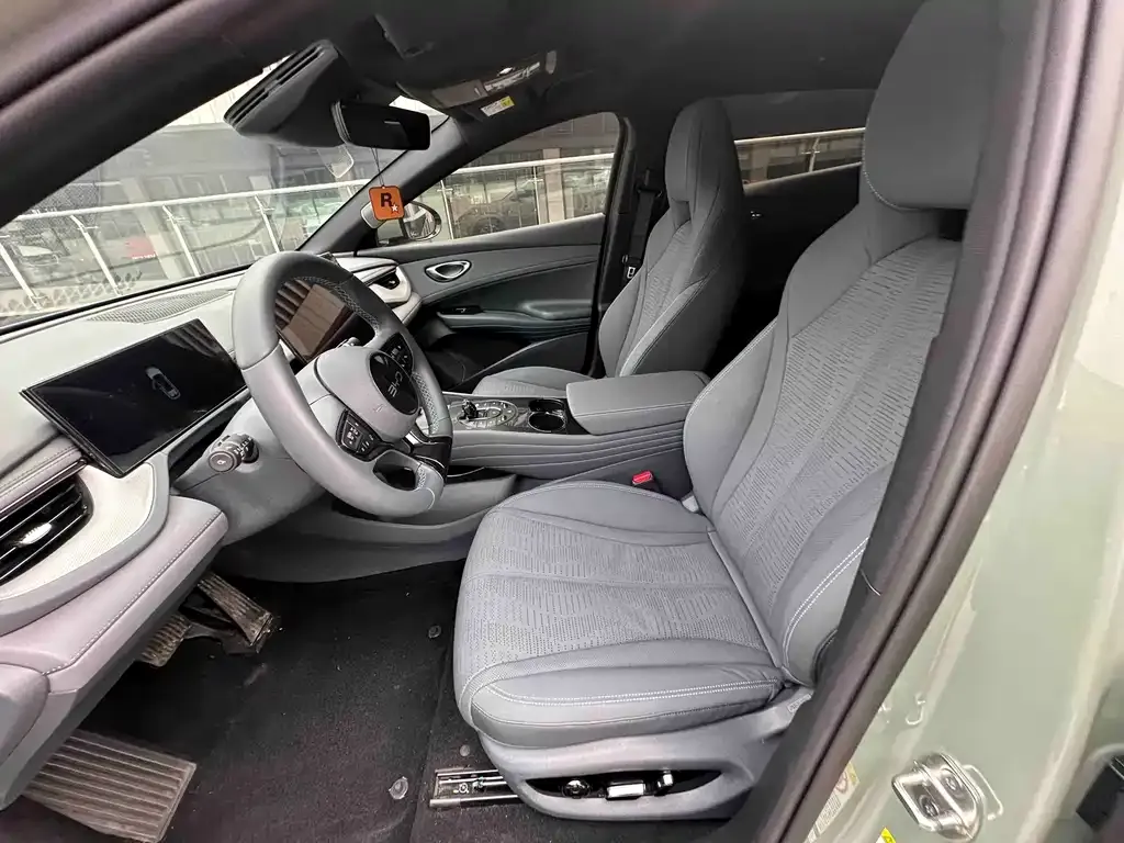 BYD Seal 06GT — фото 7