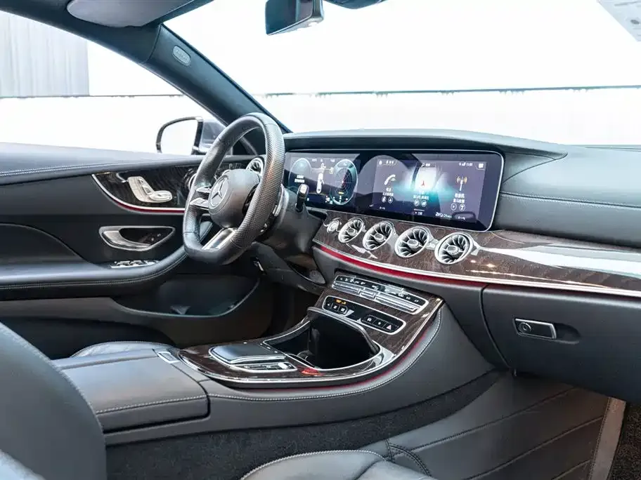 Mercedes-Benz E-Class (Import) — фото 9