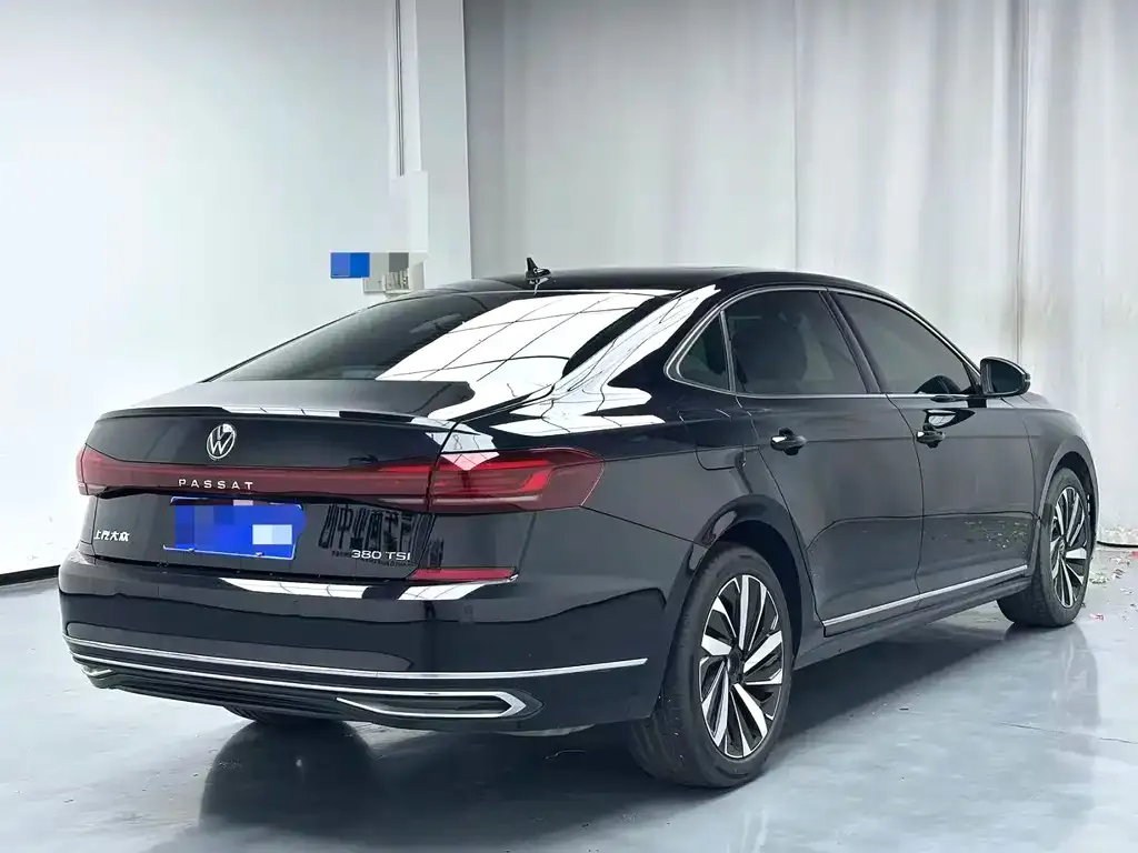 Volkswagen Passat — фото 7