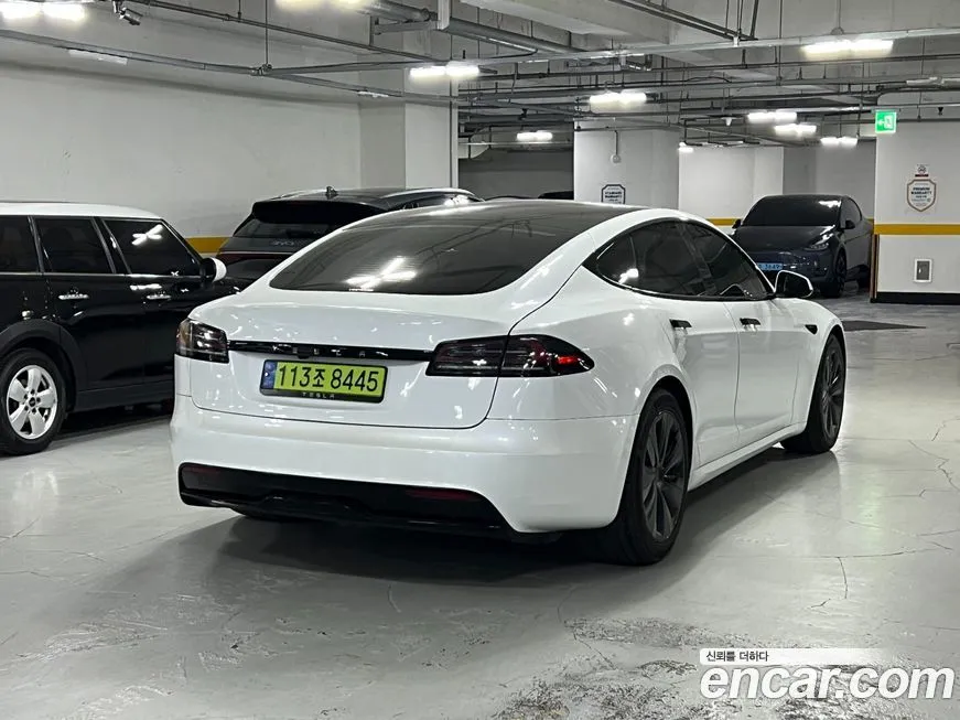 Tesla Model S — фото 10