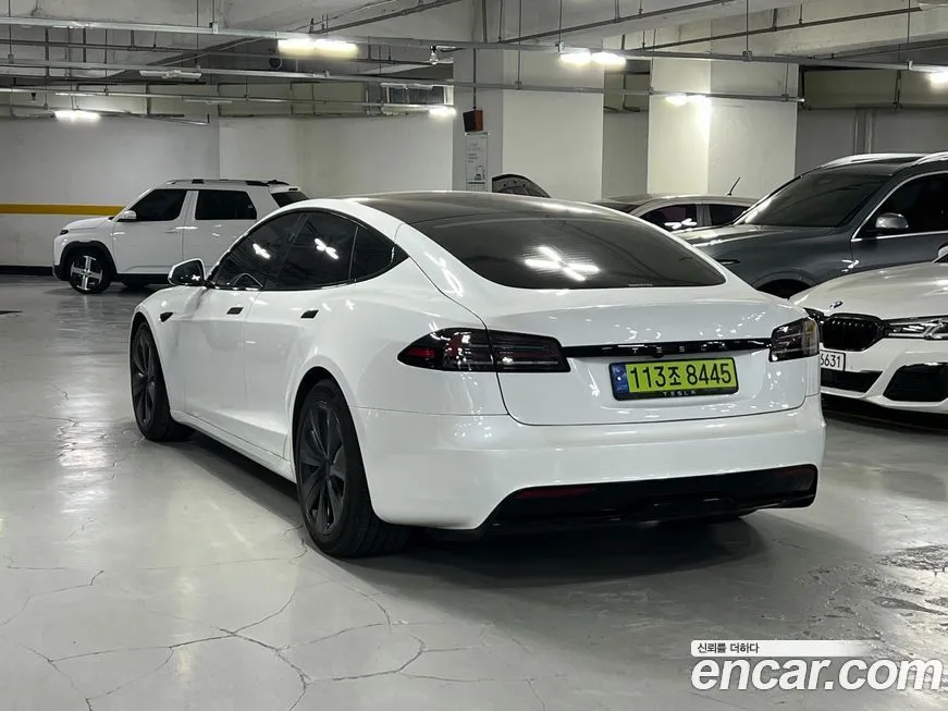 Tesla Model S — фото 4