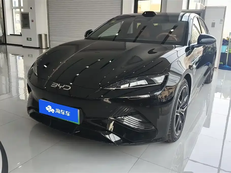 BYD Seal — фото 10