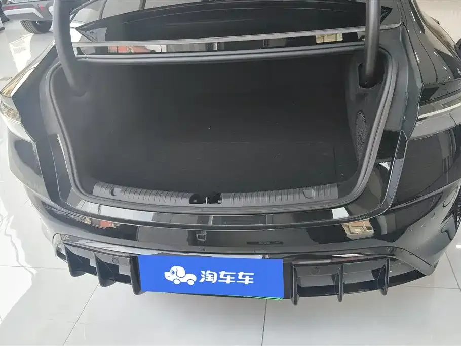 BYD Seal — фото 9