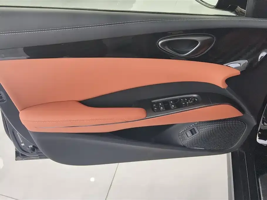 BYD Seal — фото 2