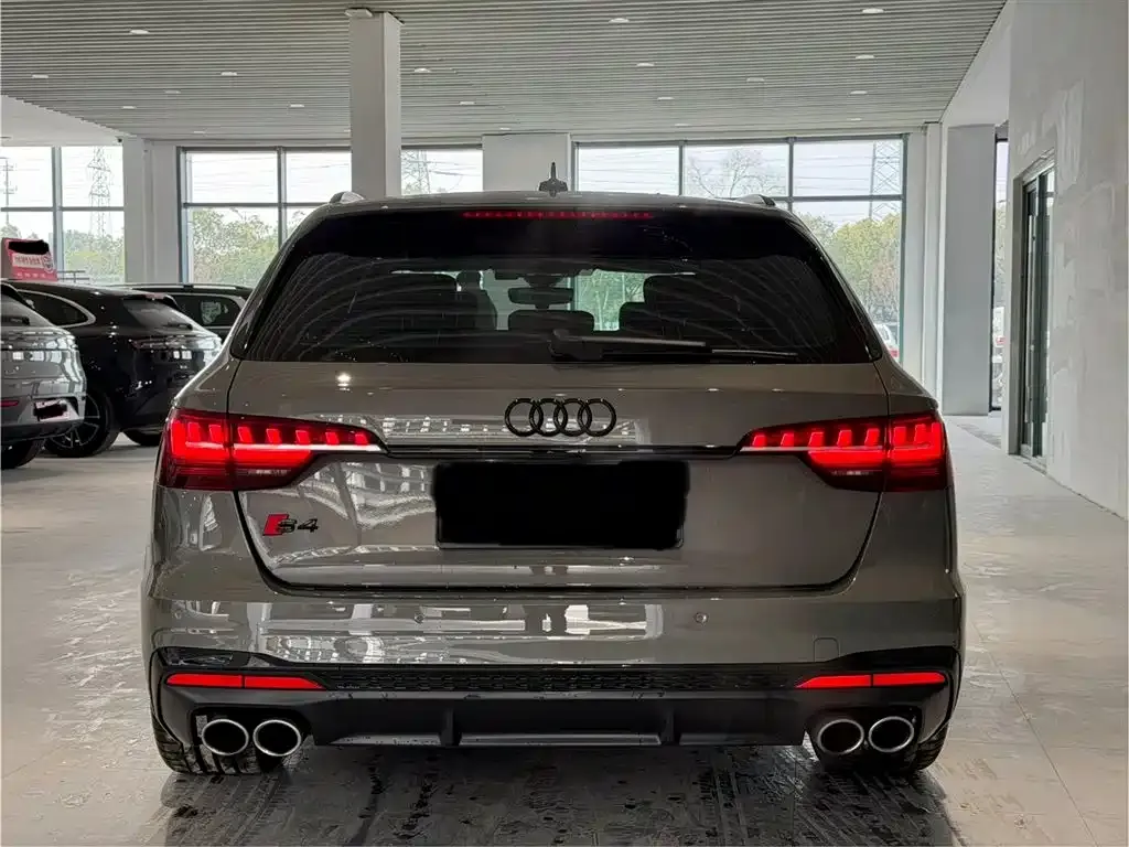 Audi S4 — фото 3