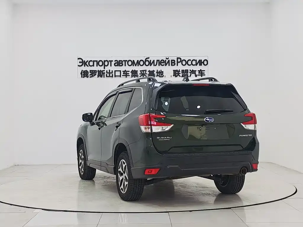 Subaru Forester — фото 2