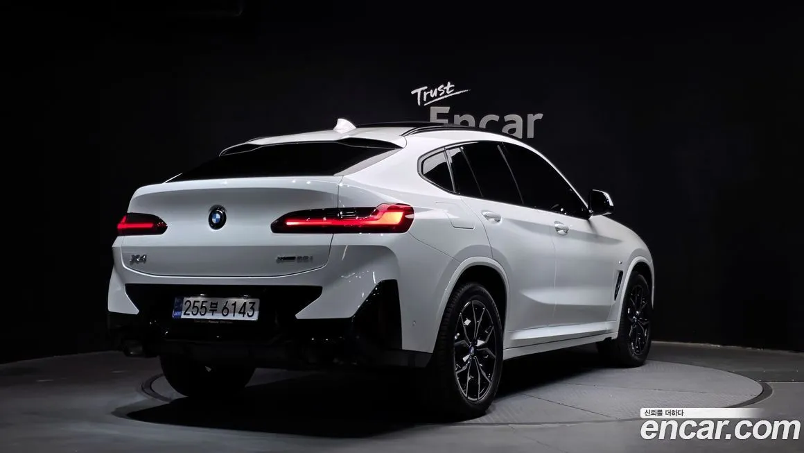 BMW X4 — фото 4
