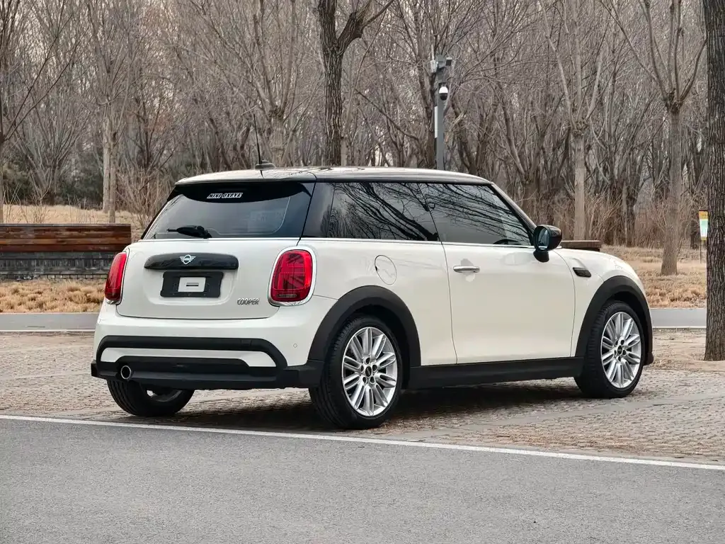 MINI Cooper (3-door) — фото 10