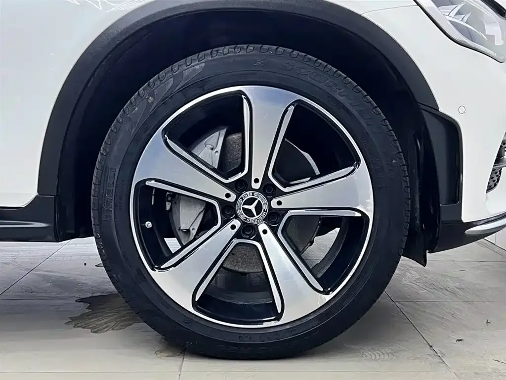 Mercedes-Benz GLC — фото 10