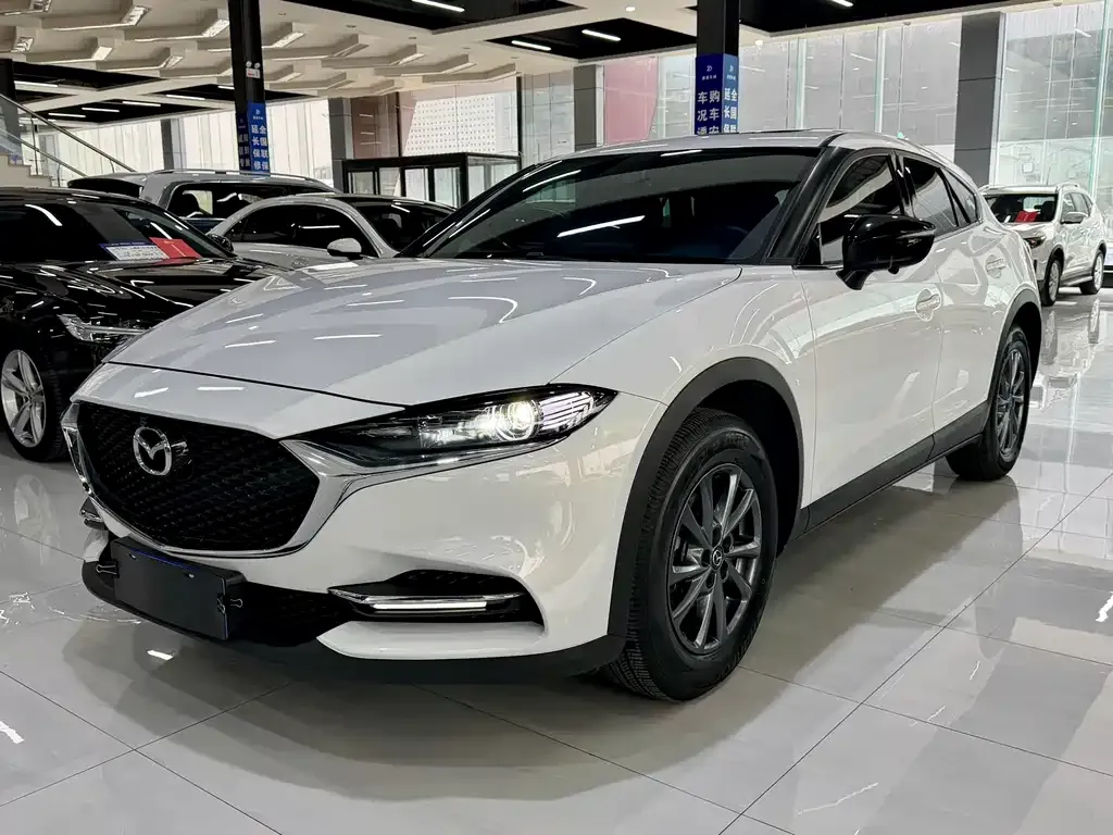 Mazda CX-4 — фото 1
