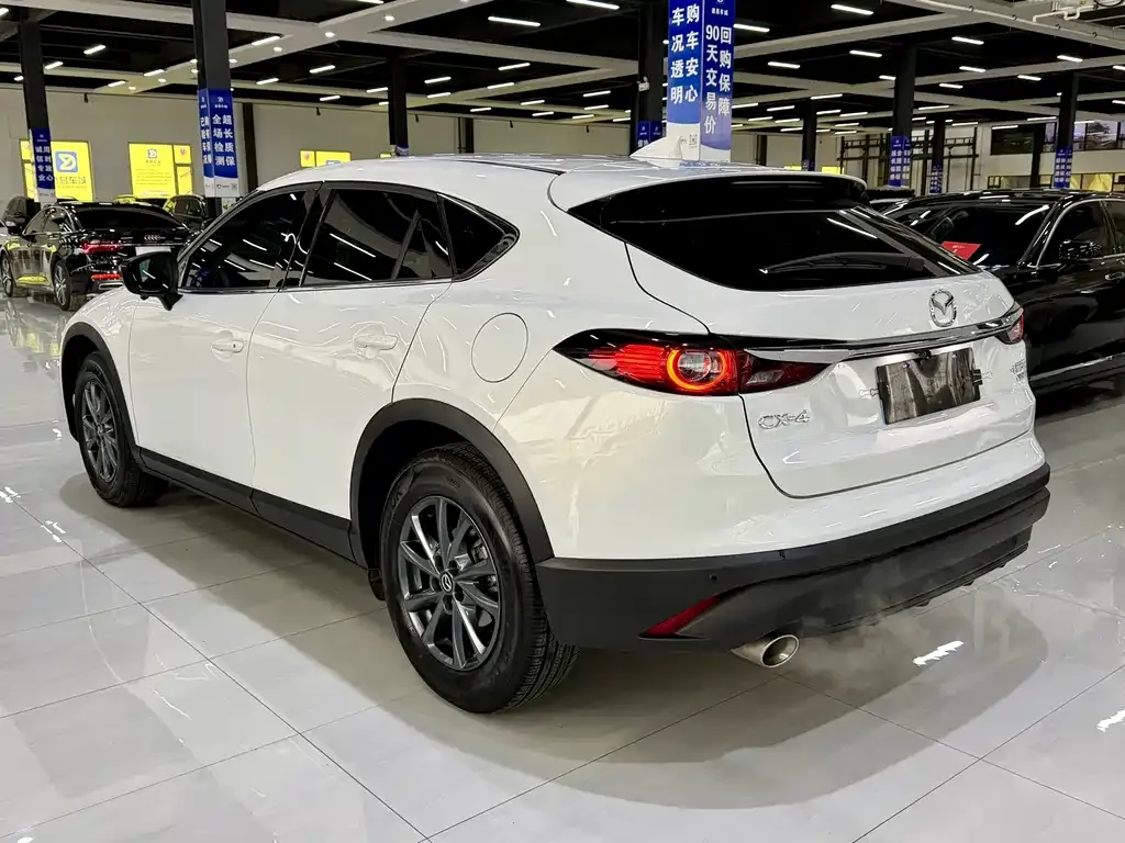 Mazda CX-4 — фото 6