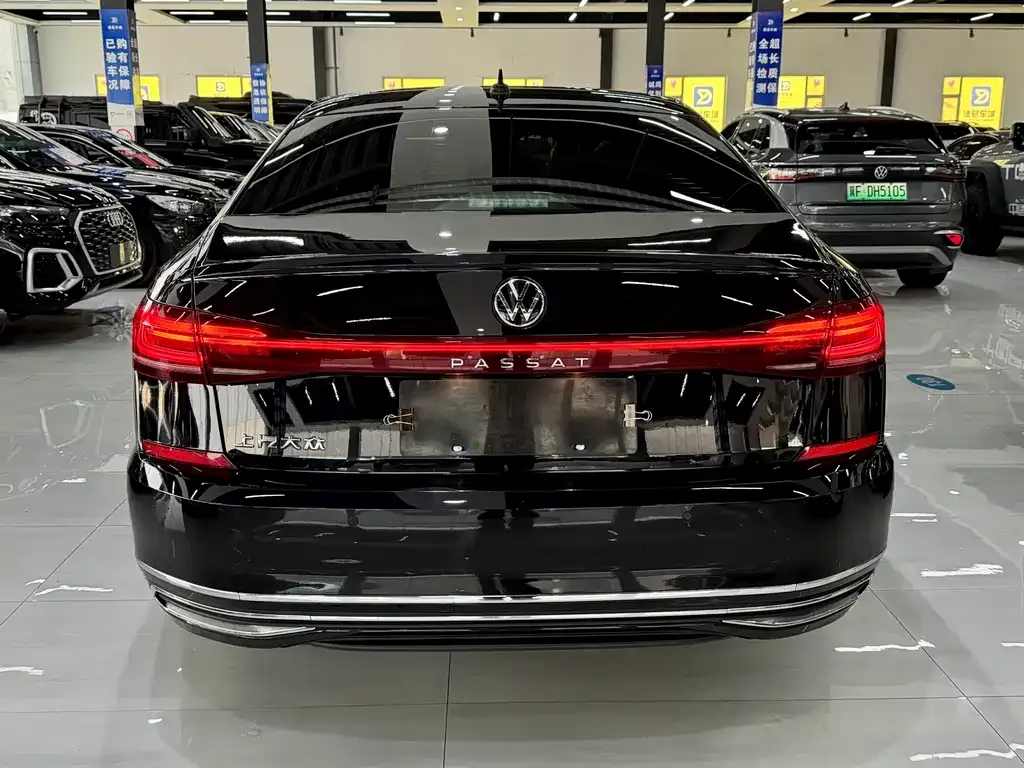 Volkswagen Passat — фото 10