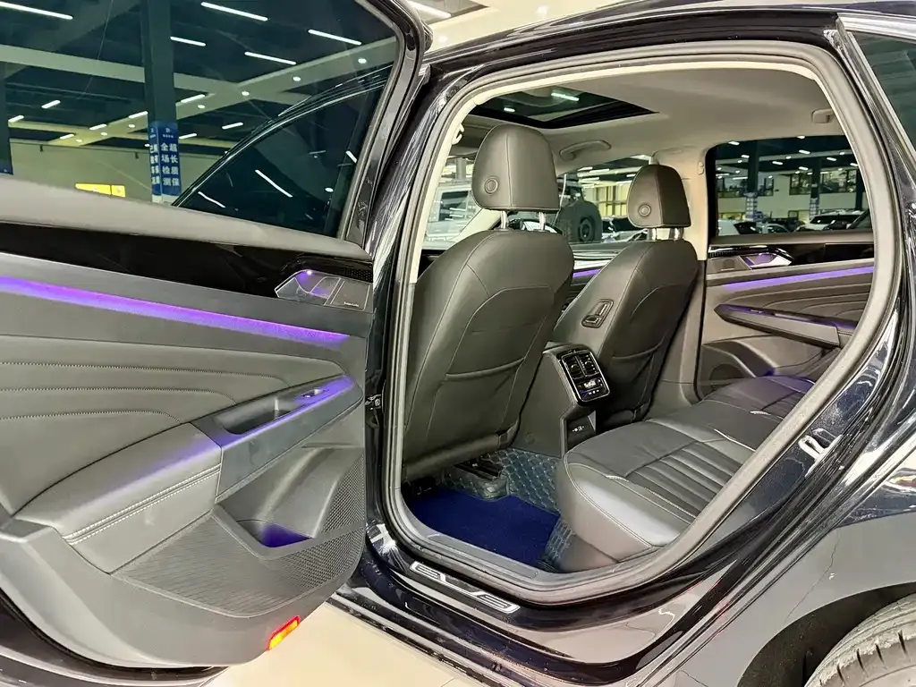 Volkswagen Passat — фото 5