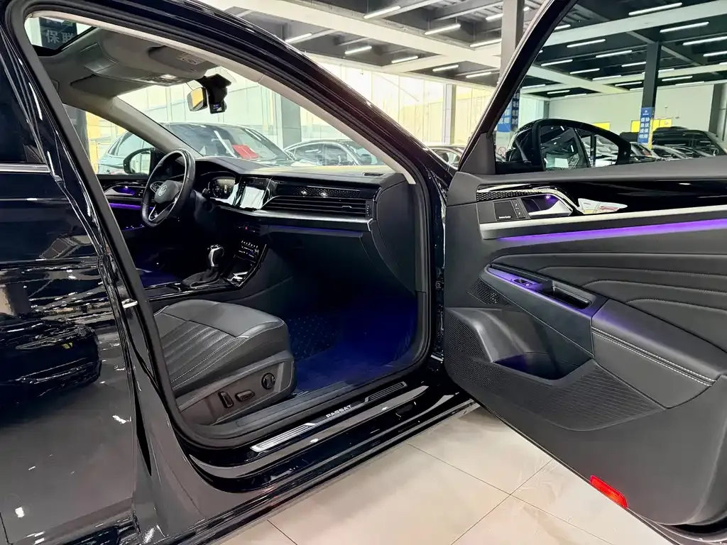 Volkswagen Passat — фото 6