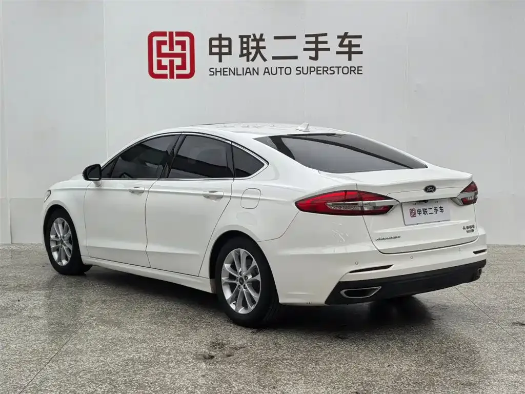 Ford Mondeo — фото 5