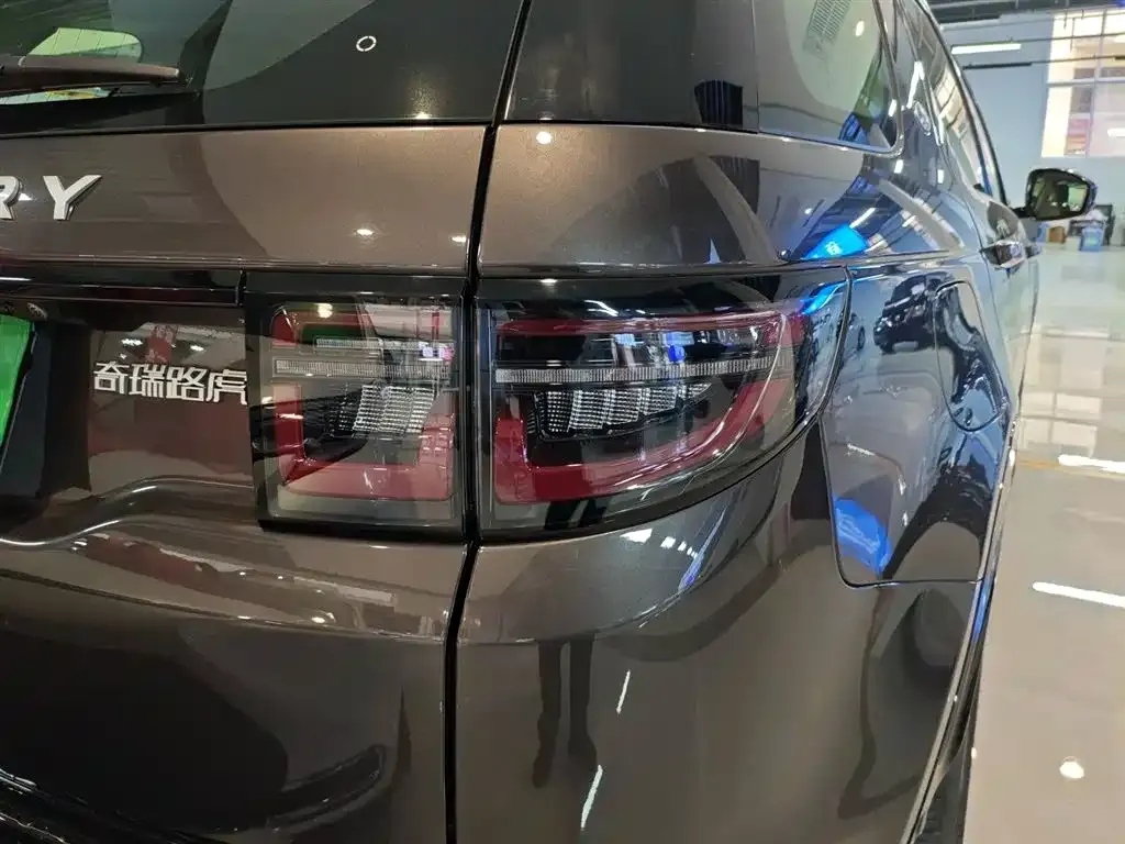 Land Rover Discovery Sport — фото 4