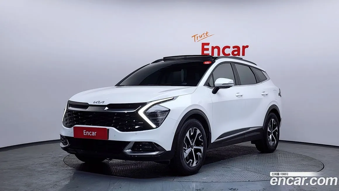 Kia Sportage — фото 1