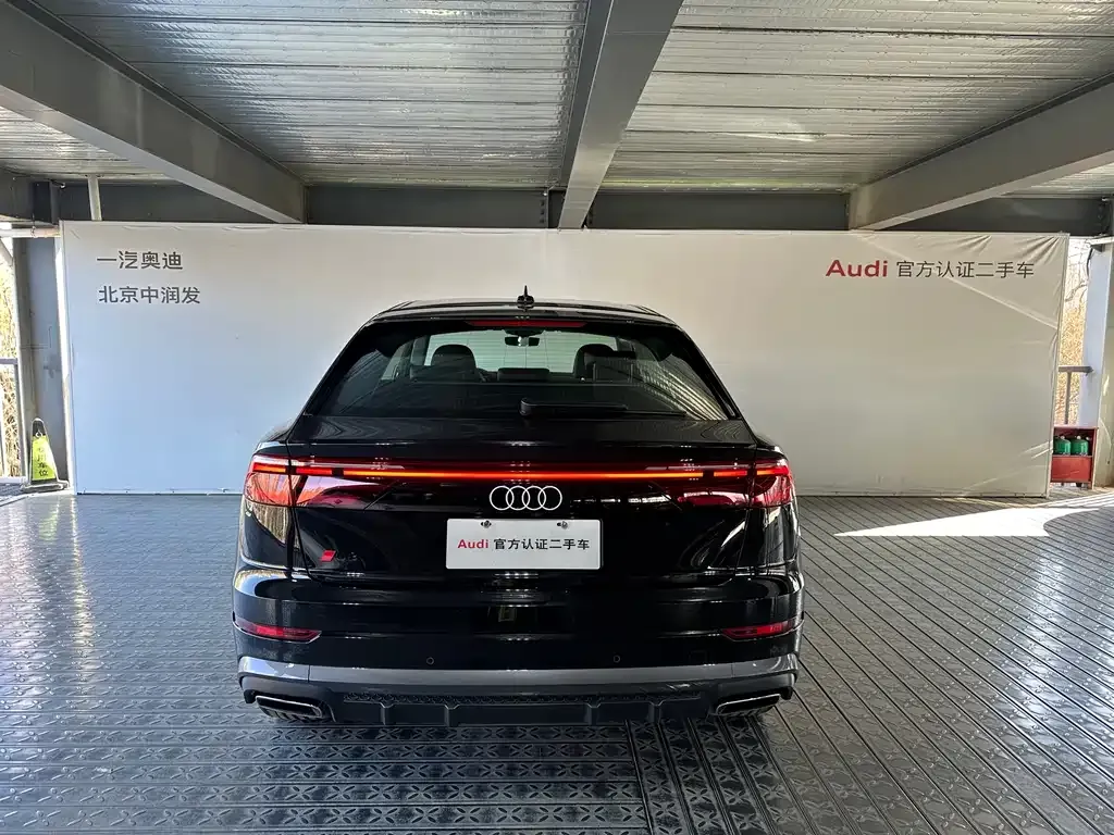 Audi Q8 — фото 3