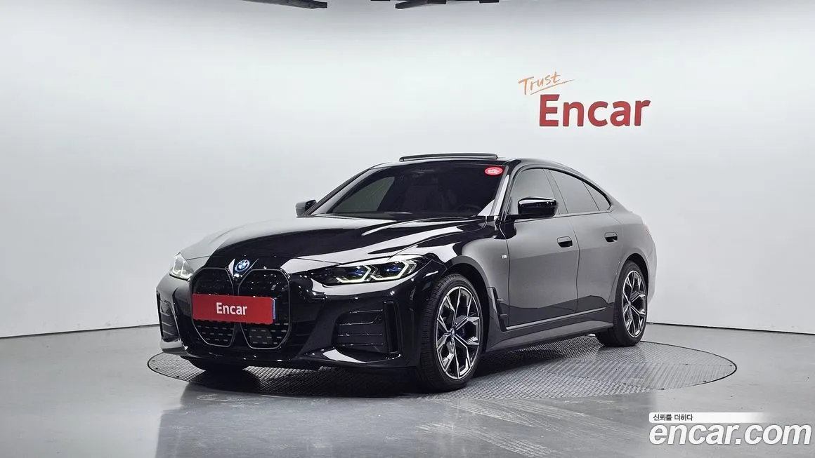 BMW i4 — фото 1