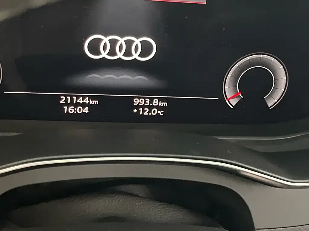 Audi A6L — фото 9