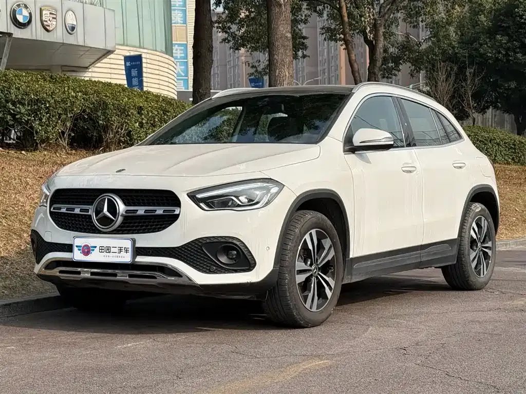 Mercedes-Benz GLA — фото 1