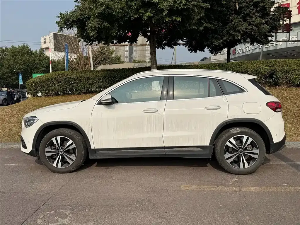 Mercedes-Benz GLA — фото 9