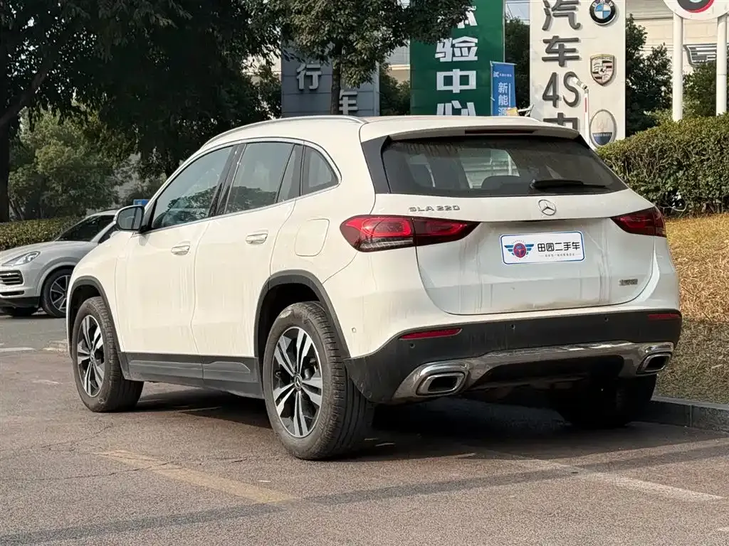 Mercedes-Benz GLA — фото 6
