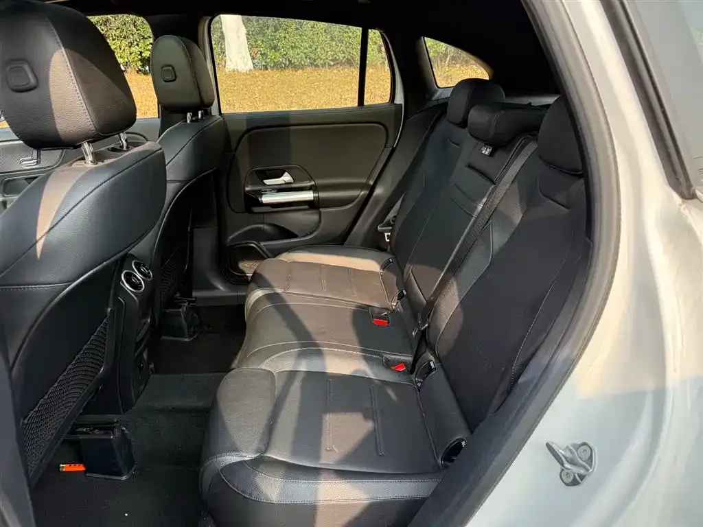 Mercedes-Benz GLA — фото 3