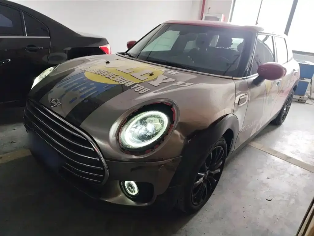 MINI Clubman — фото 3