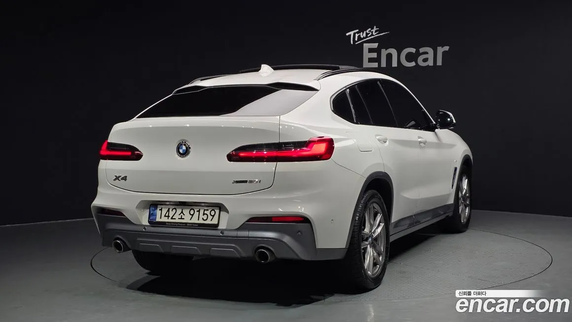 BMW X4 — фото 4