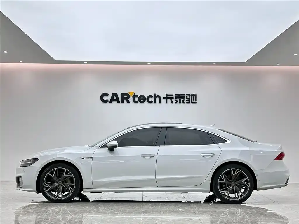 Audi A7L — фото 3
