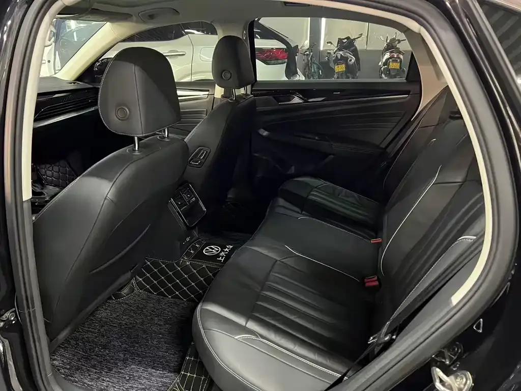 Volkswagen Passat — фото 3