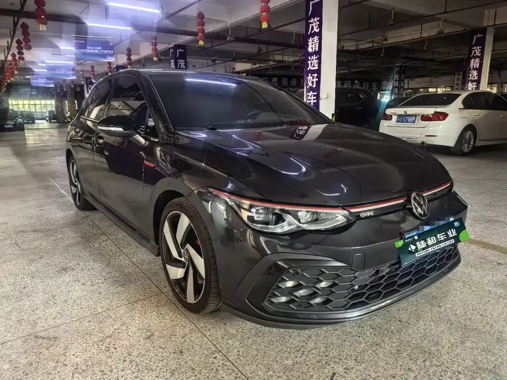 Volkswagen Golf GTI — фото 5