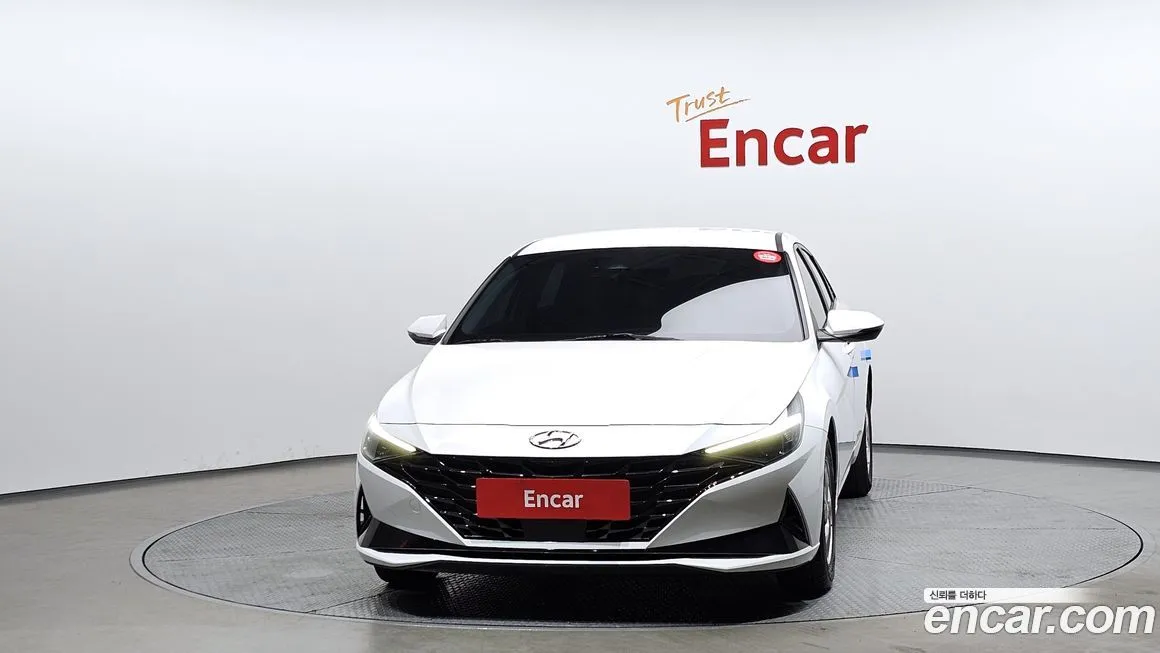 Hyundai AVANTE — фото 2