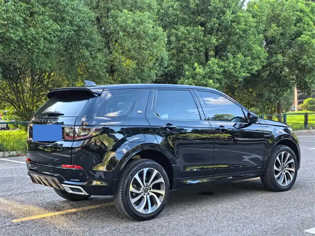 Land Rover Discovery Sport — фото 2