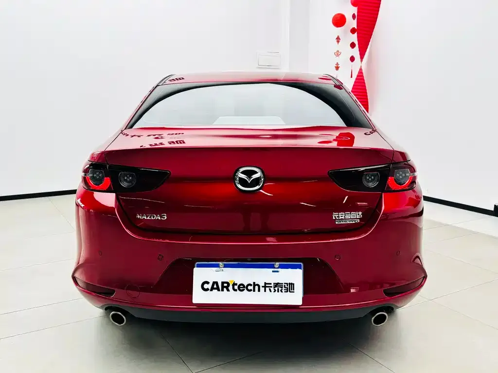 Mazda 3 Axela — фото 3