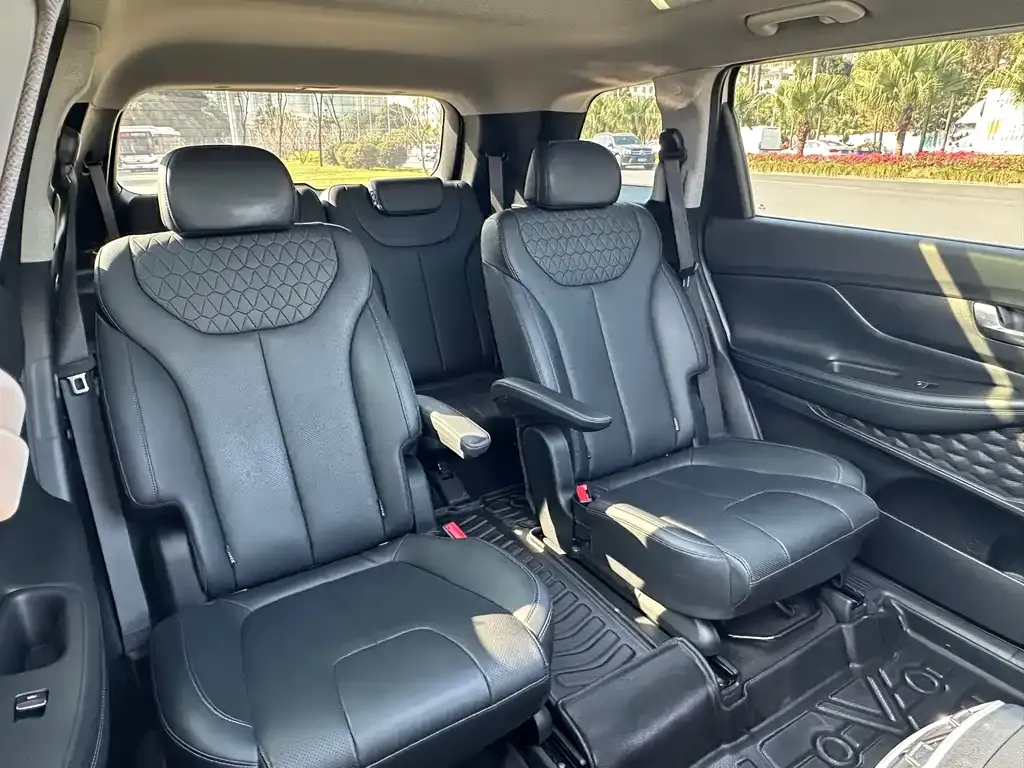 Hyundai Santa Fe — фото 4