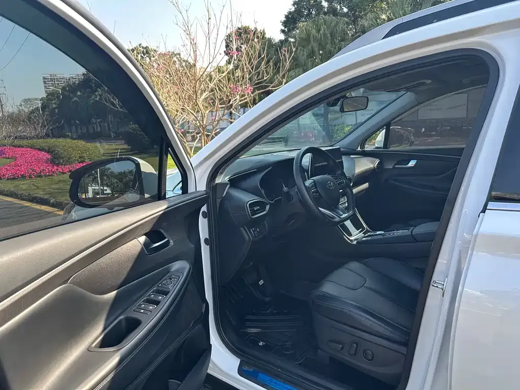 Hyundai Santa Fe — фото 2