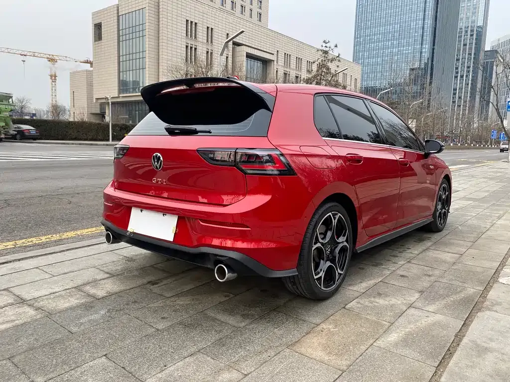 Volkswagen Golf GTI — фото 5