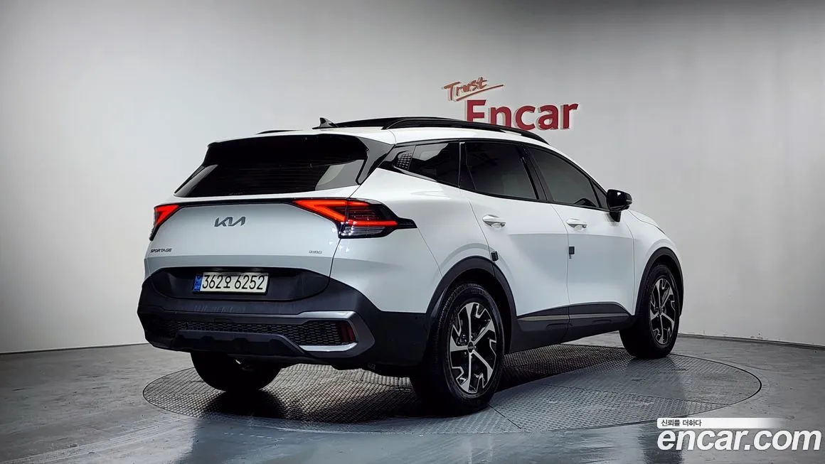 Kia Sportage — фото 10