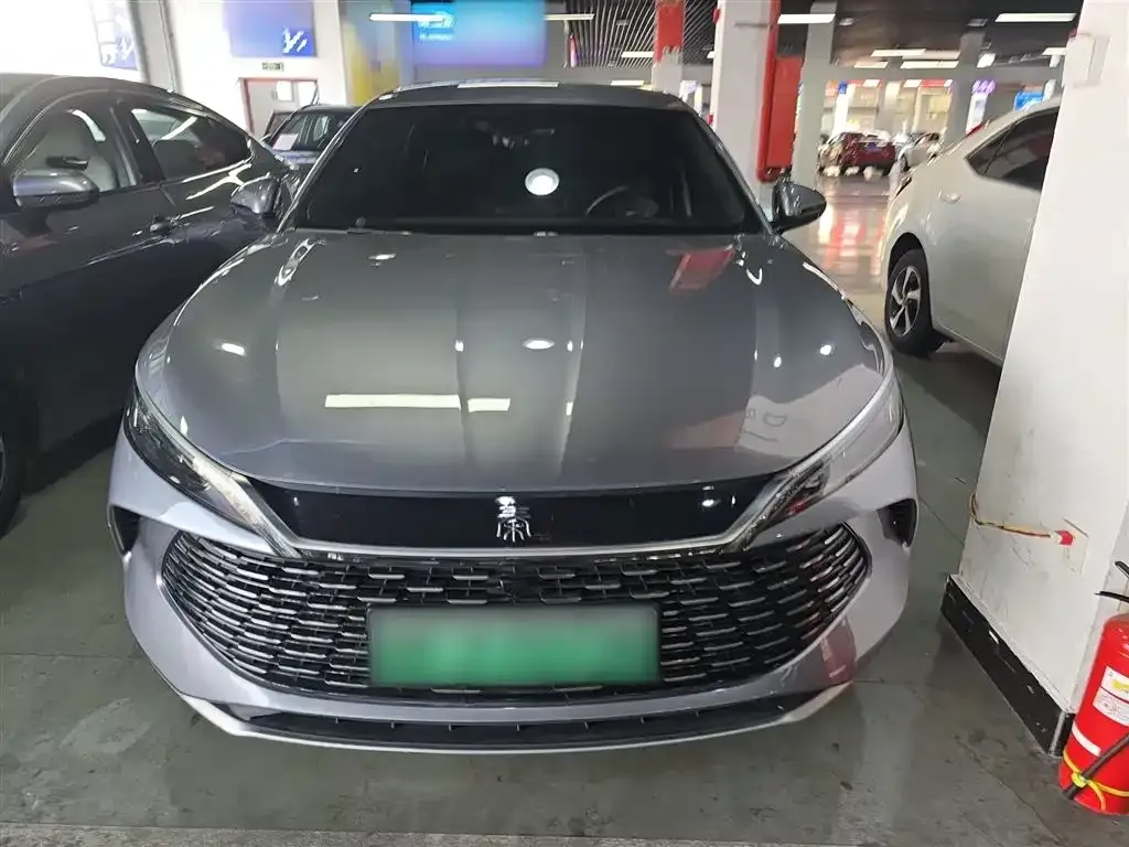 BYD Qin L — фото 9