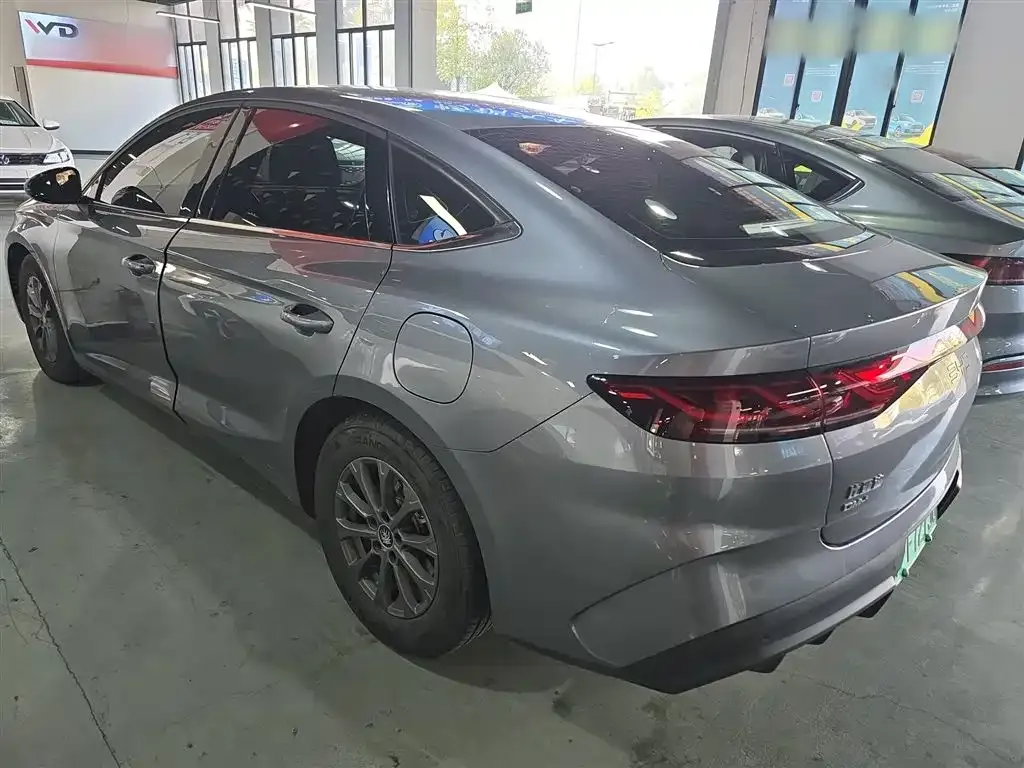 BYD Qin L — фото 8