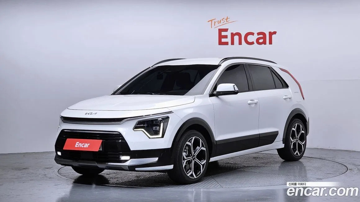 Kia Niro — фото 1