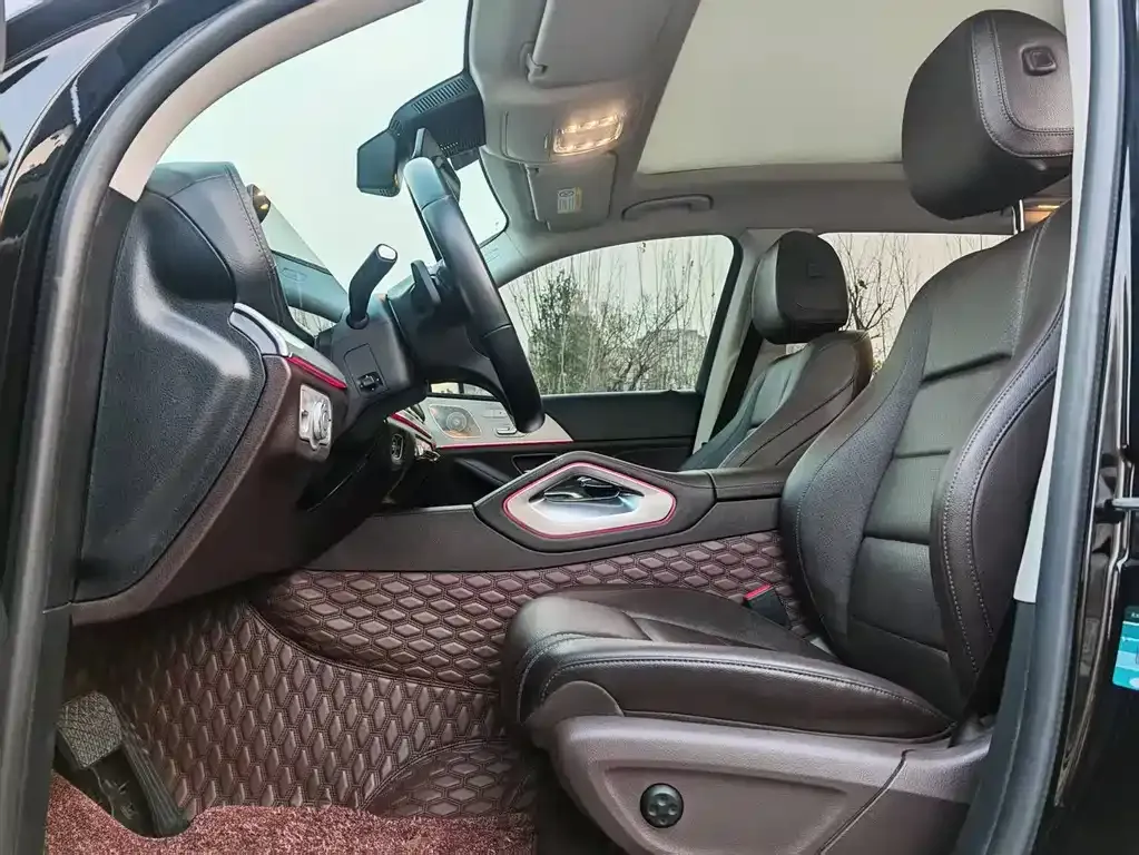 Mercedes-Benz GLS — фото 5