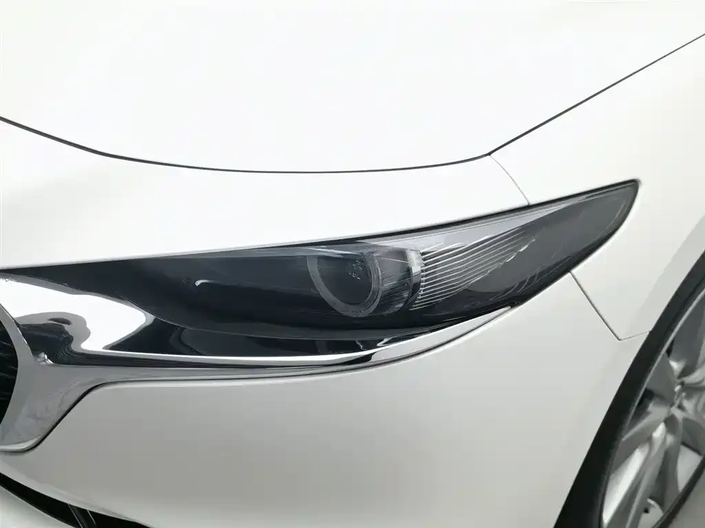 Mazda 3 Axela — фото 3