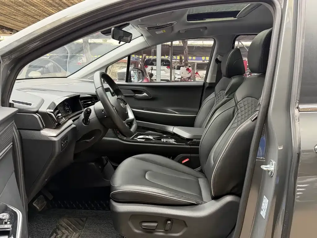 Hyundai Custo — фото 9