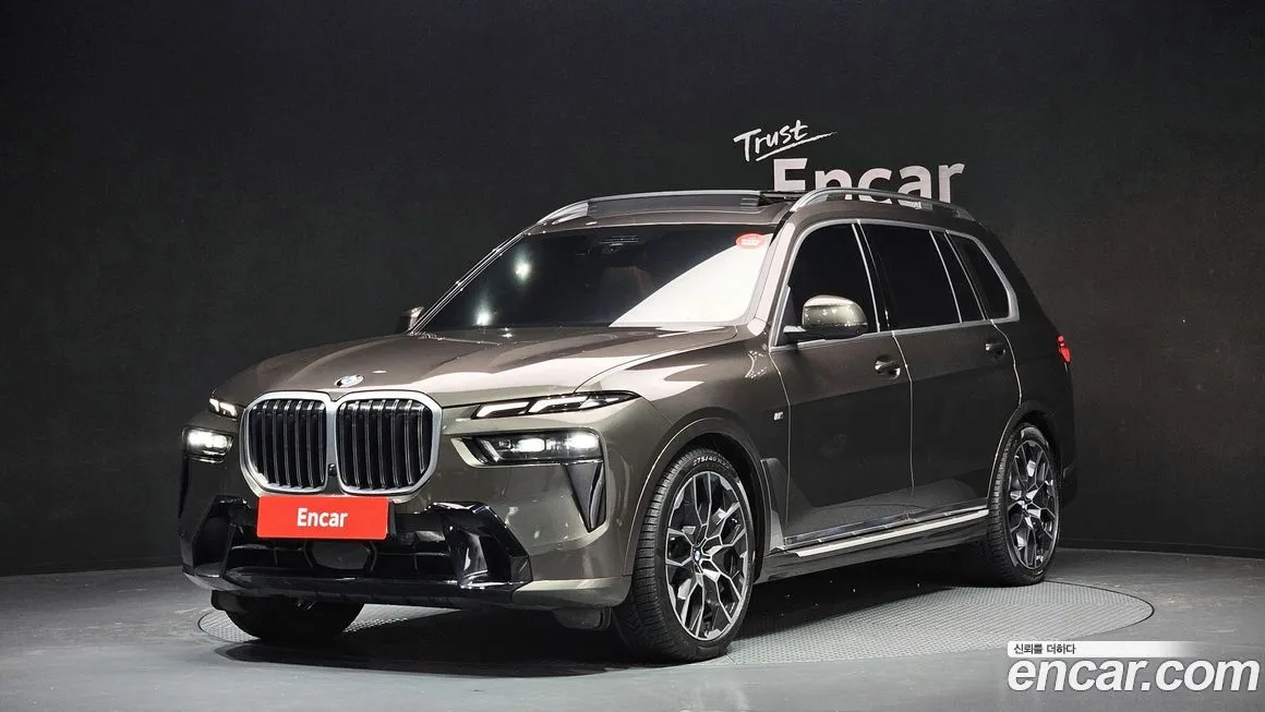 BMW X7 — фото 1